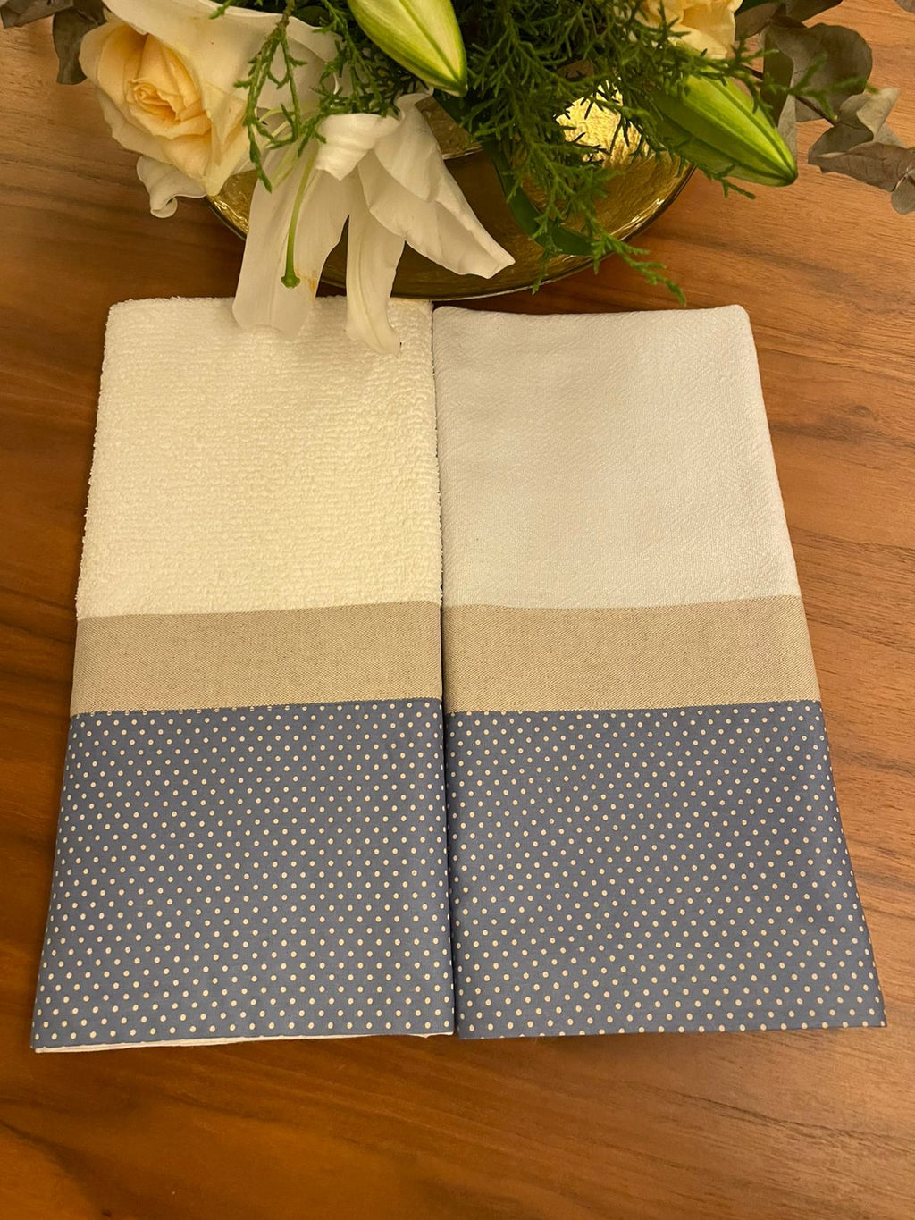 Conjunto de Pano de Prato Bege e Azul com Bolinha